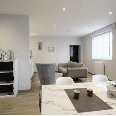 Stunning 90sqm With Panoramic View And Garden